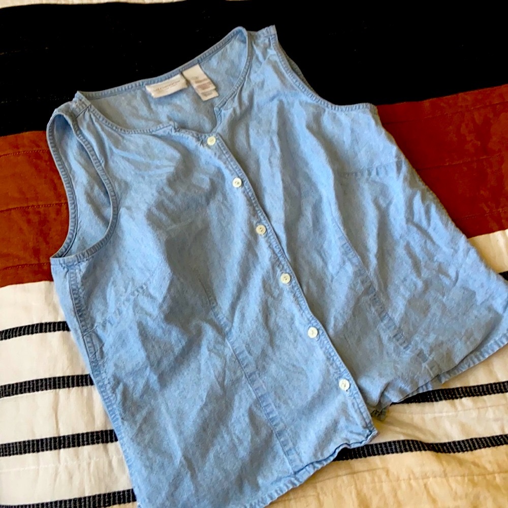 Denim sleeveless button up